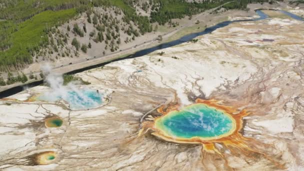 Helikopter view of first American National Park, Travel Yellowstone concept — Stockvideo