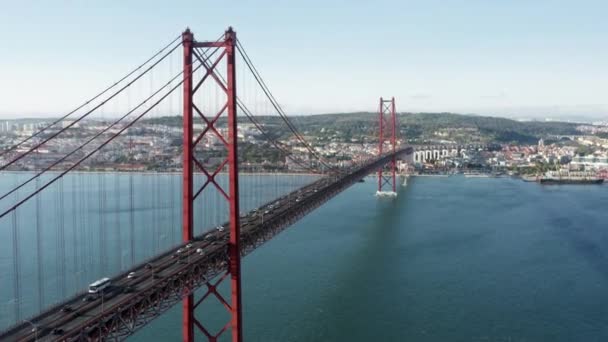 Filmato aereo del ponte sospeso più lungo del mondo — Video Stock