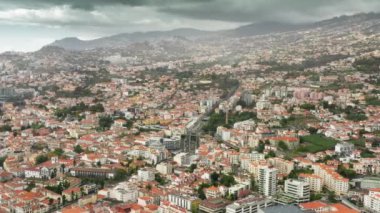 Egzotik doğası olan muhteşem adanın hava görüntüleri.