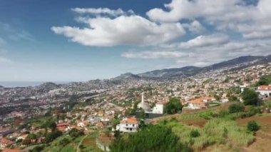 Unutulmaz bir manzara. Resmedilmeye değer şehrin eski kısmı.