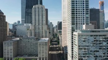 Büyük şehir caddesi yol hareketi geçmişi, Metropolitan şehir şehir taşımacılığı