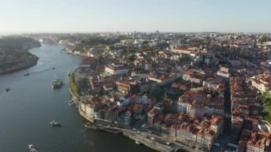 Portekiz 'in en büyük ikinci metropolü.