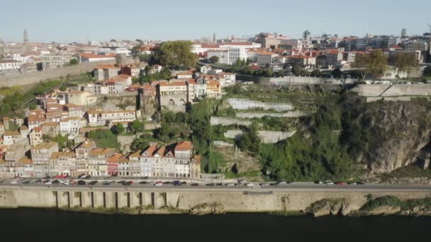 Riprese aeree dell'architettura storica di Oporto medievale in Europa — Video Stock