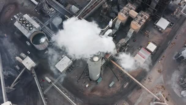 Smokestack échappement des gaz de combustion dans l'air, États-Unis Pollution atmosphérique — Video