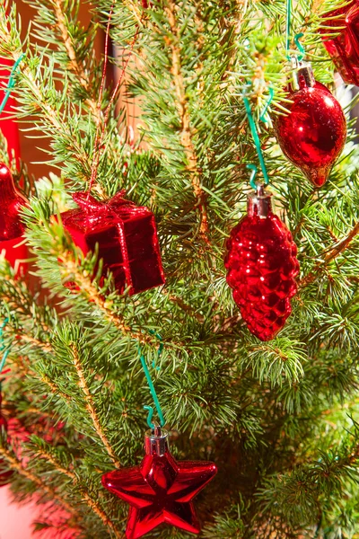 光沢のあるグレアとクリスマスと新年の装飾 — ストック写真