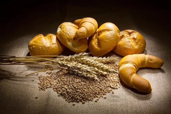 Σιτάρι, το καλαμπόκι και ψωμί — Φωτογραφία Αρχείου