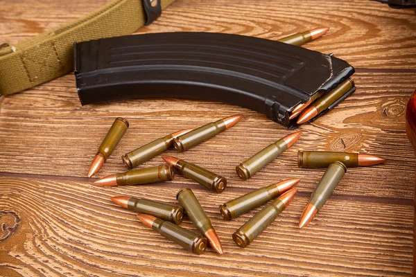 Munições para espingarda de assalto Kalashnikov — Fotografia de Stock