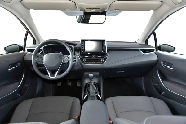 Modern bir SUV 'un gösterge paneli. Modern bir SUV 'un içi. Modern bir arabanın içi..