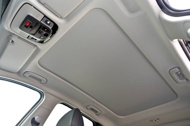 Yolcu vagonunda kapalı panoramik sunroof