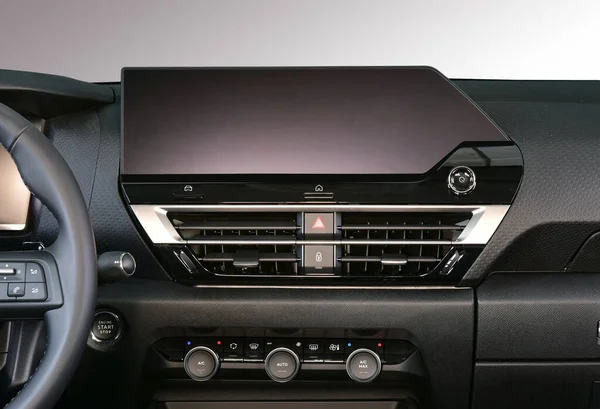 Screen multimedia system on dashboard in a modern car