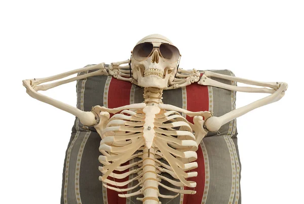 Esqueleto Sentado Cadeira Convés Preguiça Mata — Fotografia de Stock