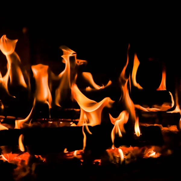 Rote Flamme Feuerflamme Auf Schwarzem Hintergrund — Stockfoto