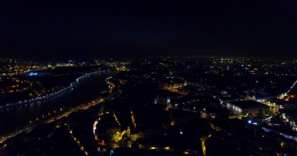 Porto, Portogallo paesaggio urbano sul fiume Douro durante il tramonto . — Video Stock