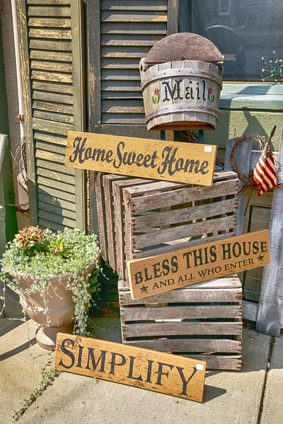 Warm Home Signs — Stock Photo, Image