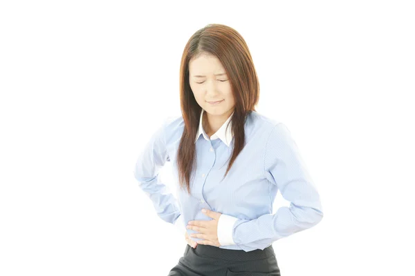 Karın ağrısı olan kadınlar