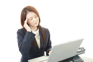iş kadını baş ağrısı ile