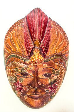 Telif ücretsiz görüntü veya redish kahverengi batik boyalı ahşap maskede resmini