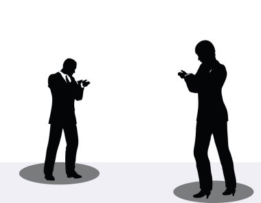 Telefonda iş erkek ve kadın siluet