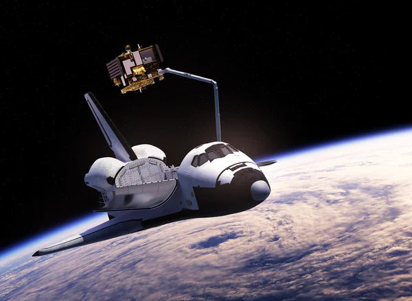 太空梭部署卫星通信 — 图库照片