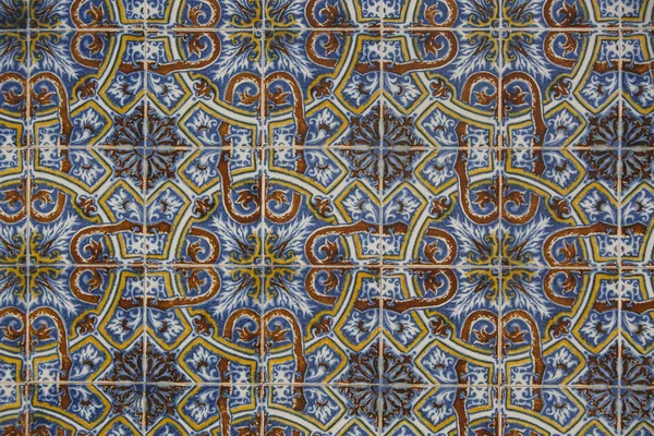 Detalhe de alguns azulejos típicos portugueses — Fotografia de Stock
