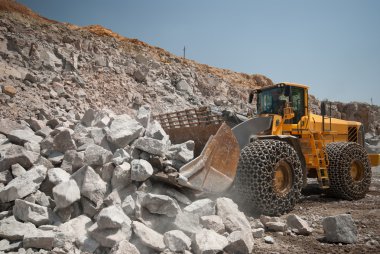 buldozer ocağı, Bina ağır araba