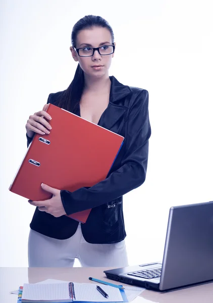 Jovem secretária no trabalho — Fotografia de Stock