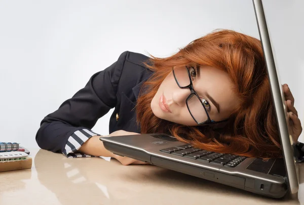 Young woman secretary at work in the office — Stock Photo, Image