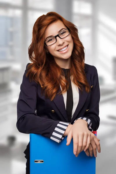 Young woman secretary at work in the office — Stock Photo, Image