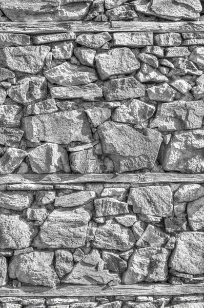 Stone wall background in black and white — Stock Photo, Image