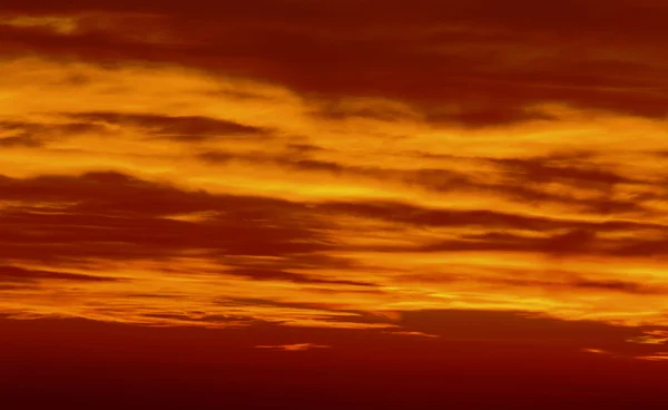 Nuvens coloridas no céu — Fotografia de Stock