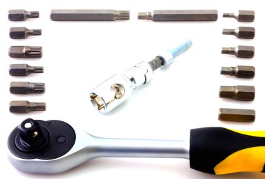 Beyaz arka plan üzerinde izole mekanik bit araç seti