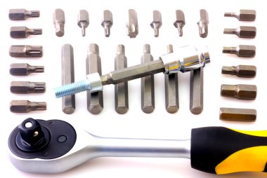 Beyaz arka plan üzerinde izole mekanik bit araç seti