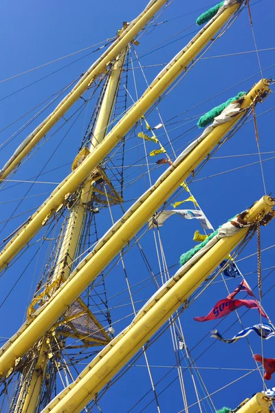 Mastros de barco à vela — Fotografia de Stock