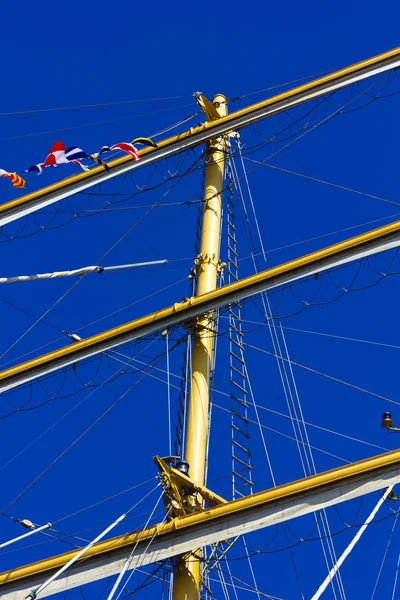 Mastros de barco à vela — Fotografia de Stock