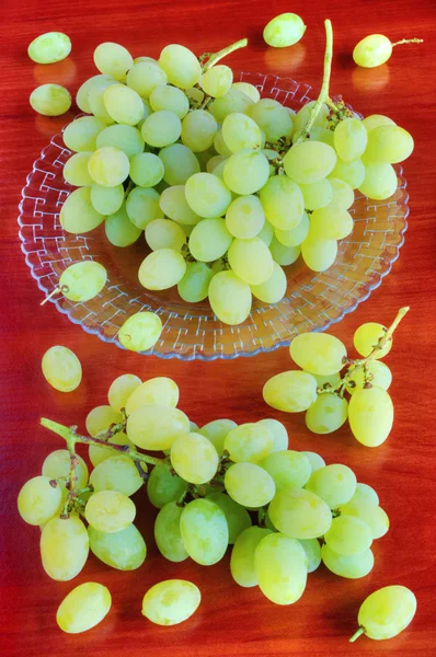 Uvas na mesa — Fotografia de Stock