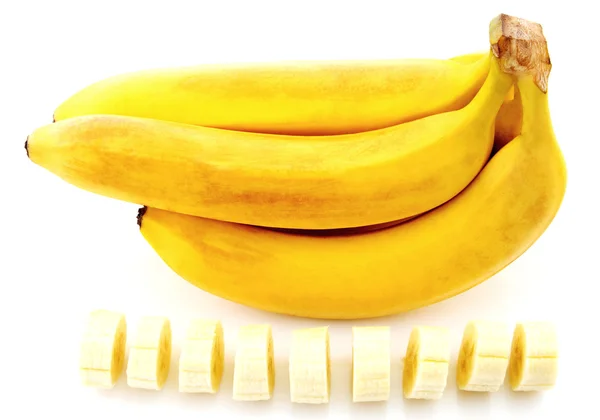 Bananen geïsoleerd op wit — Stockfoto