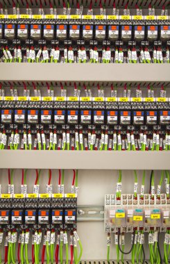 Geçiş panel röle ve teller ile