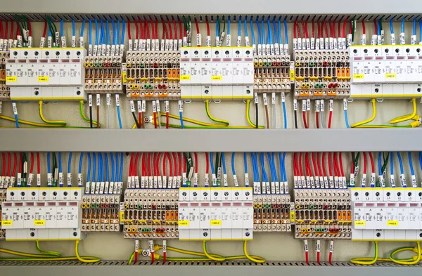 Terminali e fili elettrici — Foto Stock