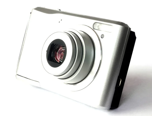 Digitalkamera isoliert auf weiß — Stockfoto