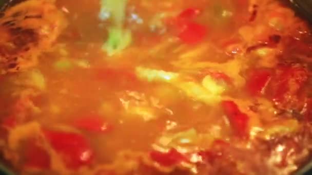 烹饪美味豆 — 图库视频影像