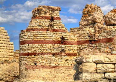 Bulgaristan ve Avrupa 'nın Nessebar kentindeki Messembria kalesindeki antik kalıntılar