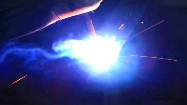 Kaynak kıvılcım portre