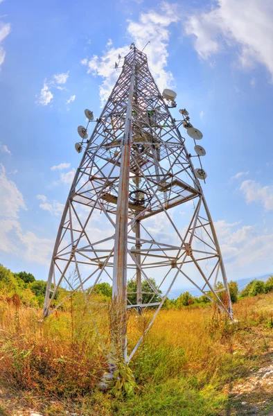 Tours d'antenne dans la perspective poisson-oeil — Photo