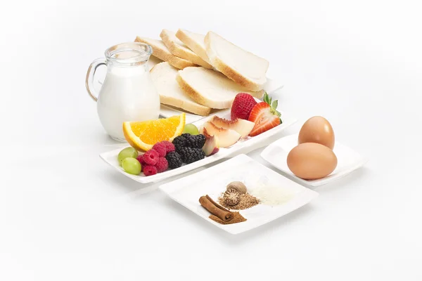 Świeże śniadanie z różnych składników — Zdjęcie stockowe