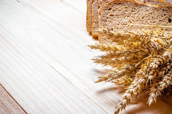 Rye Bread Bakery Crusty Loaves Crumbs Fresh Loaf Rustic Traditional — Stock Photo, Image