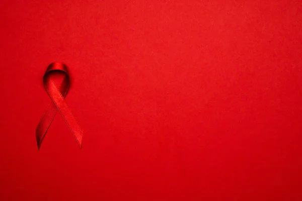 Hoi Dag Rode Lint Symbool Hiv Wereld Dag Donkerrode Achtergrond — Stockfoto
