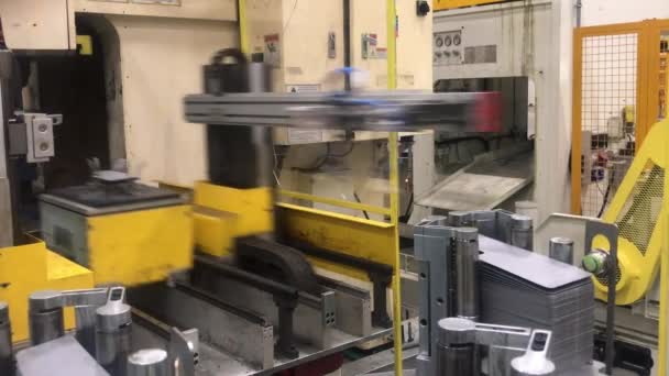 Une Usine Robots Production Métal Acier Avec Machine Sur Usine — Video