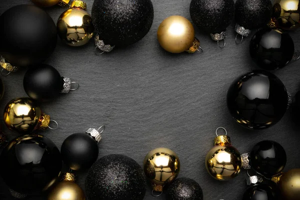 Κουτιά Δώρων Χρυσό Στολίδια Χριστούγεννα Διακόσμηση Μαύρο Υφή Φόντο Χώρο — Φωτογραφία Αρχείου
