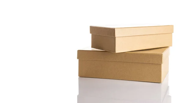 纸箱纸箱 褐色纸板箱包装 用于在白色背景下隔离运输 用于设计的闭合工艺纸制物体模型 — 图库照片