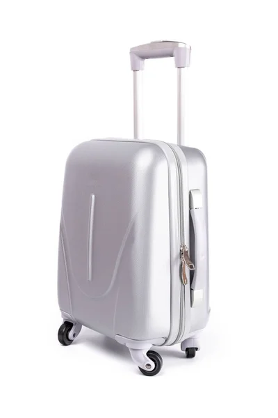 スーツケースの白い背景 シルバープラスチック製の荷物や休暇の手荷物バッグ孤立 夏休みのコピースペースとビジネス旅行のコンセプト — ストック写真